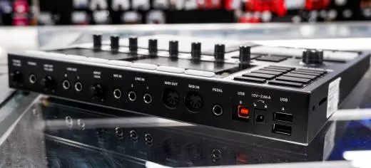 Native Instruments - MASCHINE+ Standalone Music Production System 2